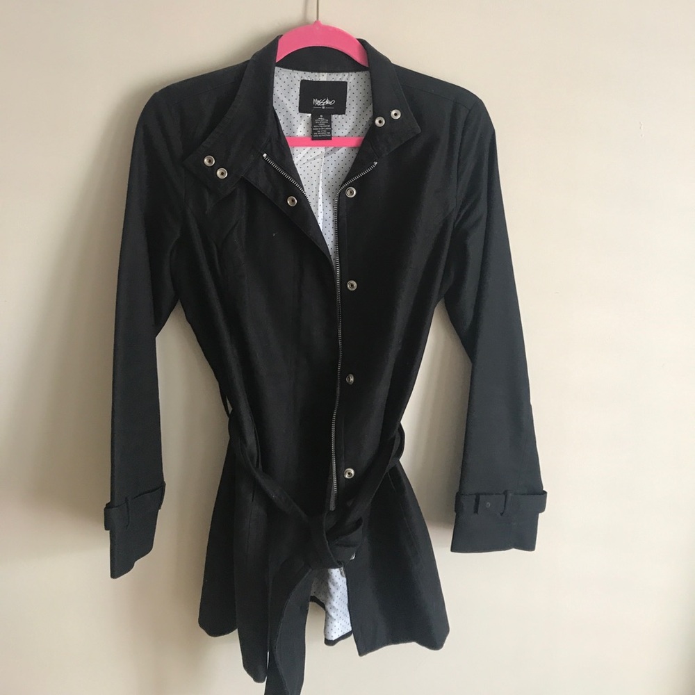 Mossimo trench